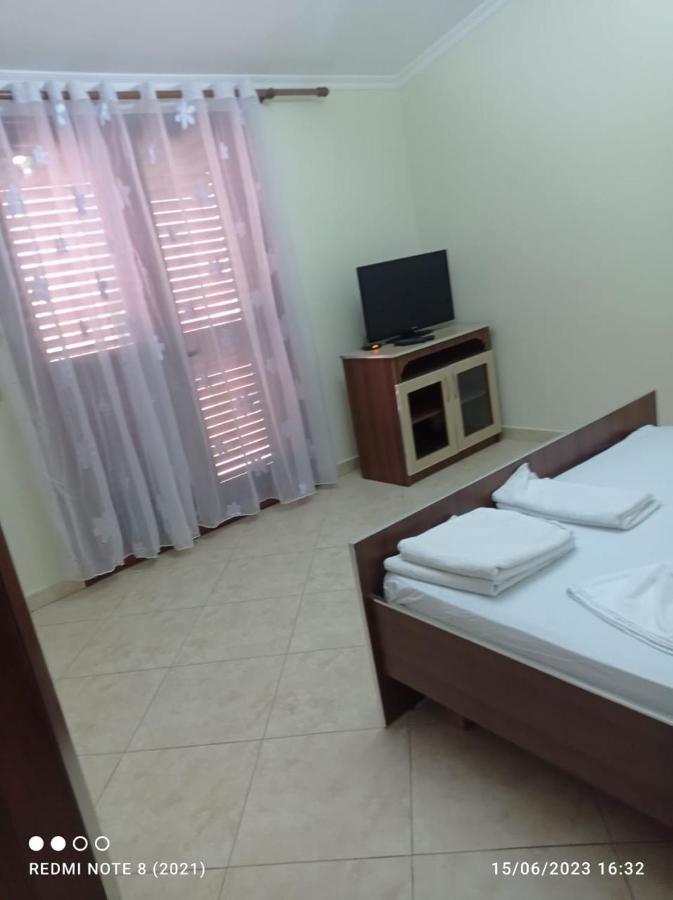 Fatos Biti Guest house Divjake